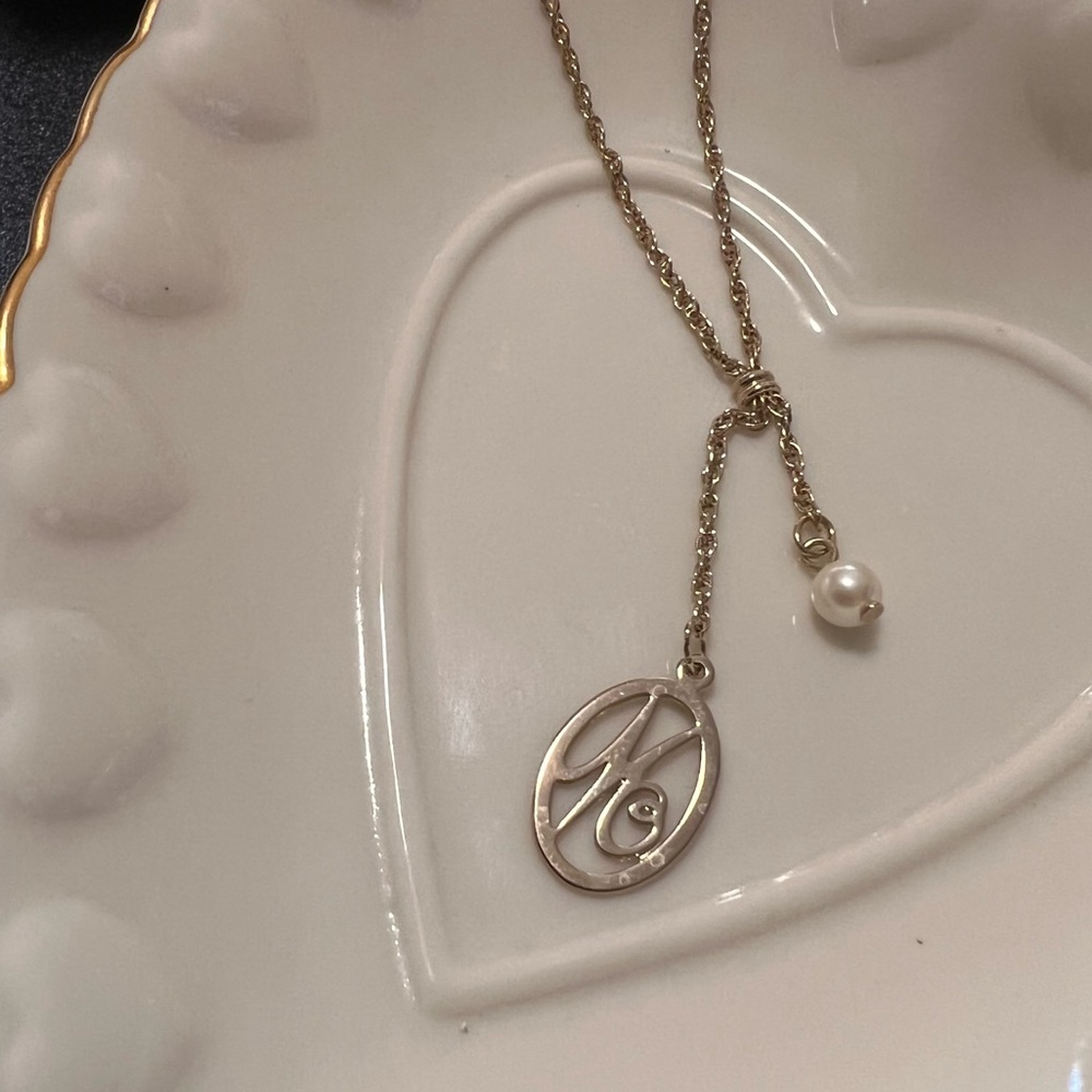 Vintage Avon 22” Gold Chain Necklace with M Initial Charm